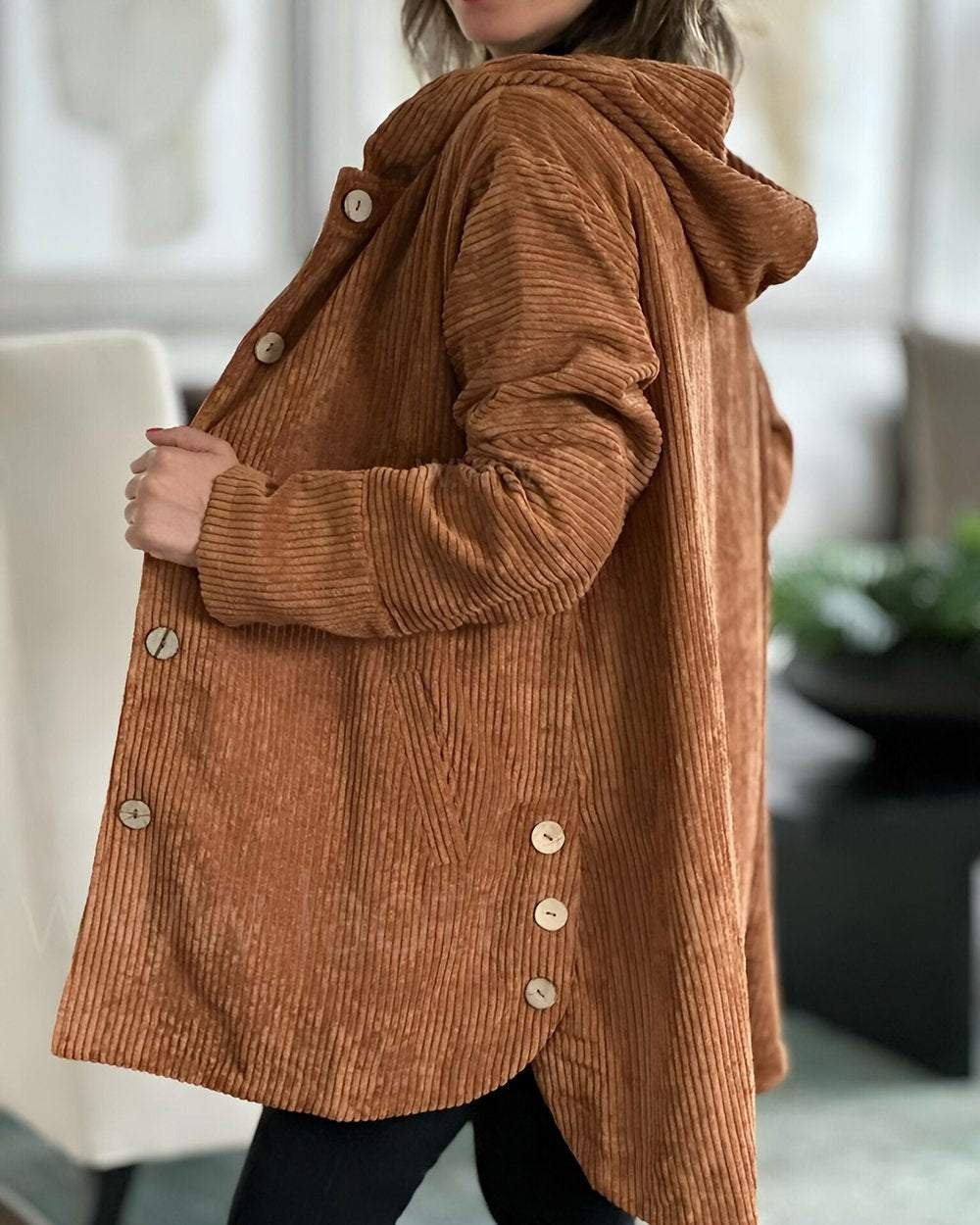 Amélie - Cozy Bordeaux Corduroy Coat