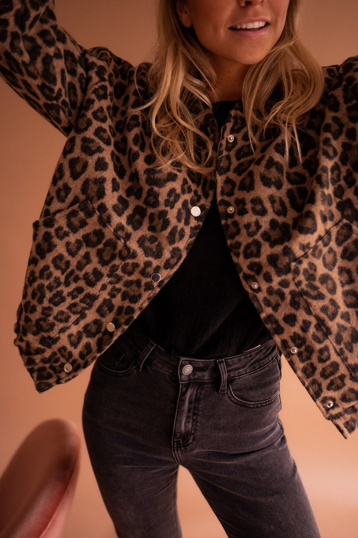 Luisa - Trendy Leopard Jacket